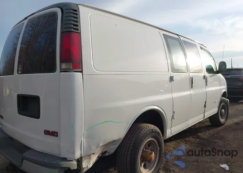 2000 GMC Savana Standard from USA, damaged, VIN 1GTHG35R3Y1231827